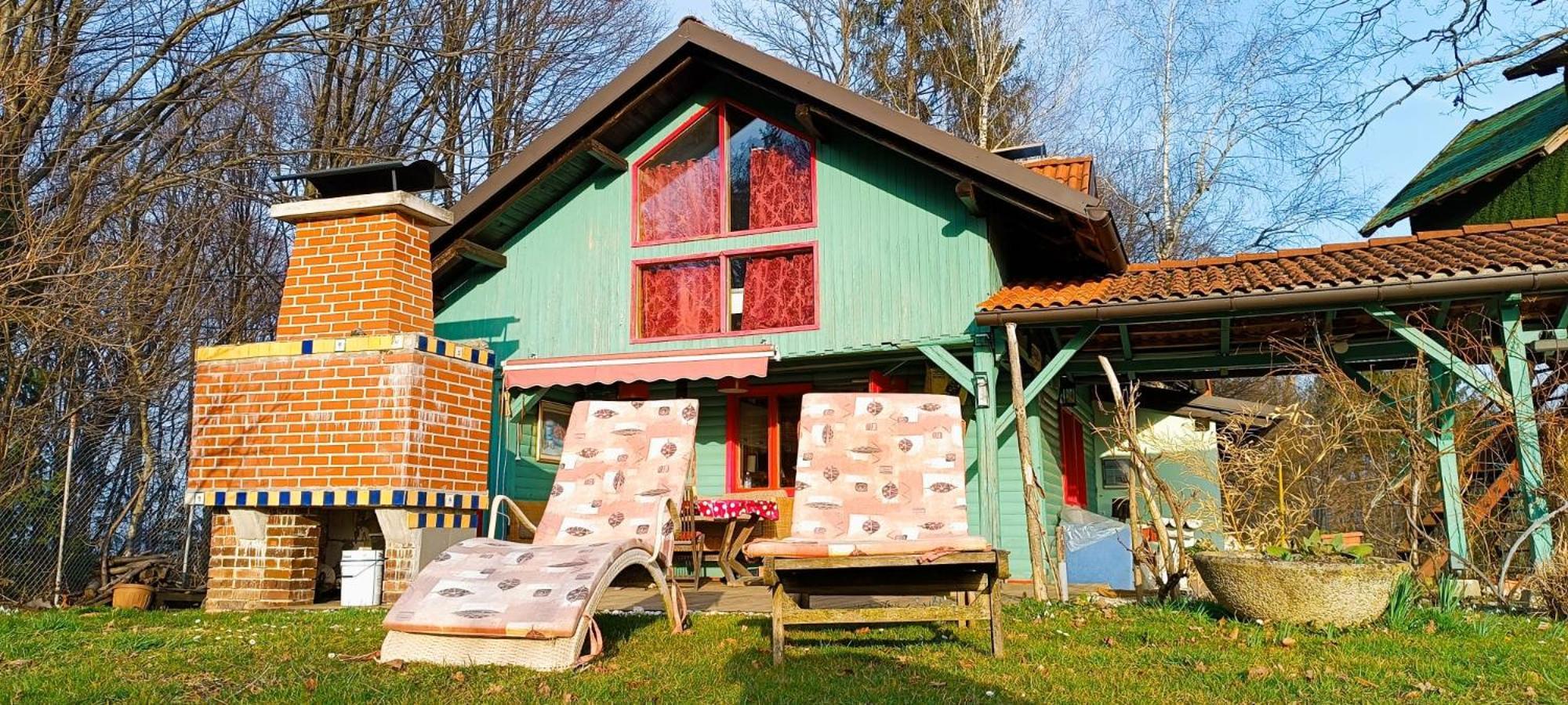 הוילה גרוסופליה Fairytale Wooden House By Ljubljana מראה חיצוני תמונה